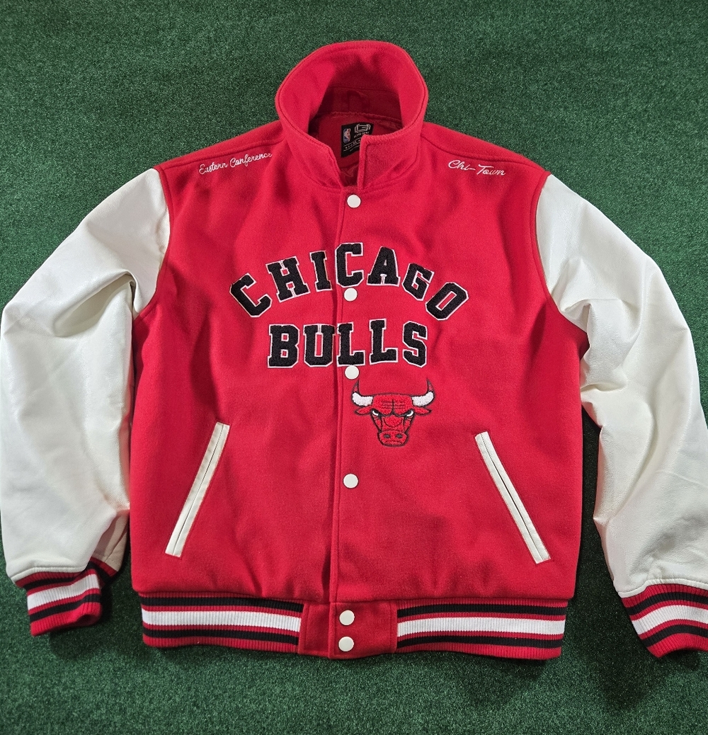 Chicago Bulls Mens Varsity Chi Town Jacket NBA Red Size XL Bomber Ultra Game
